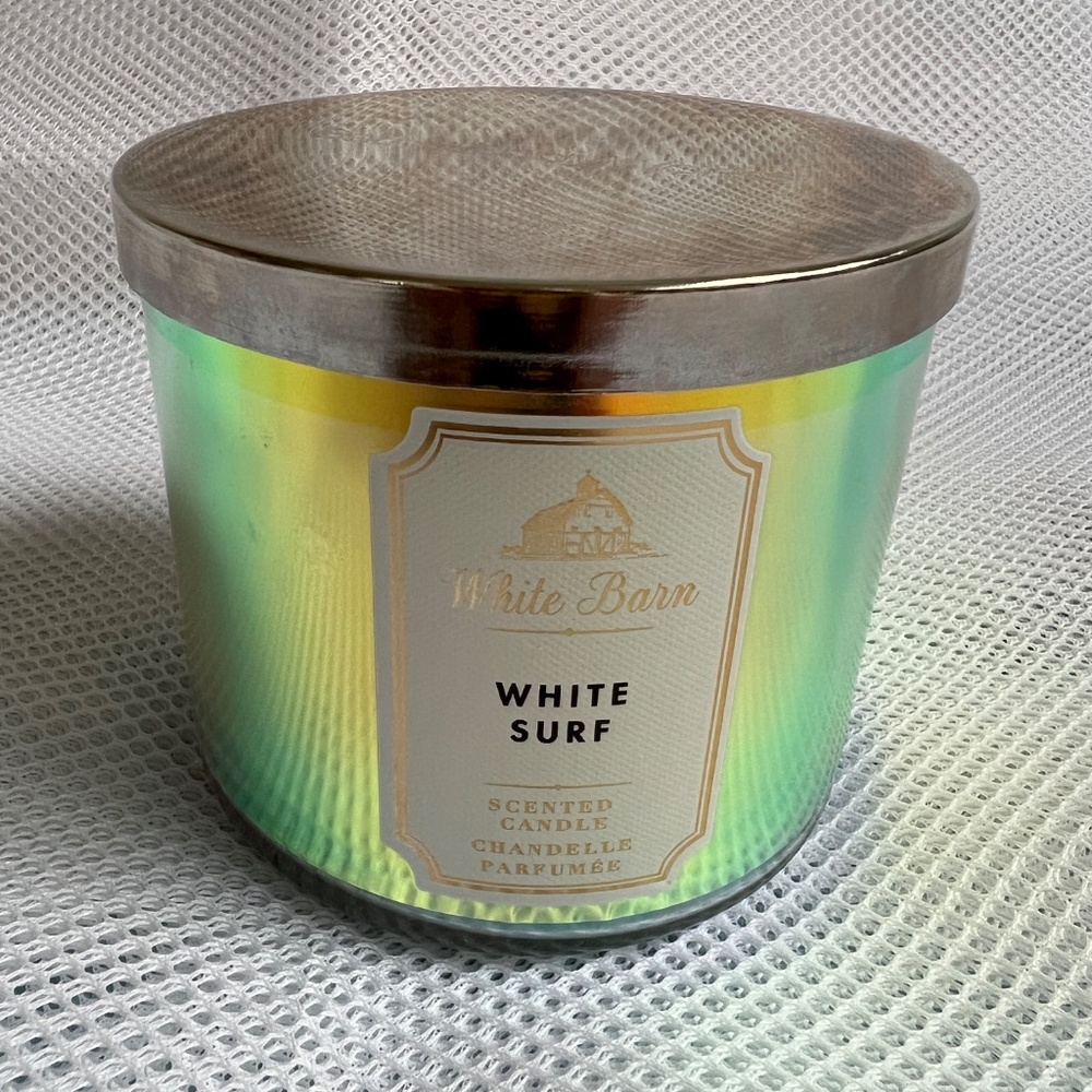 Bath & Body Works White Barn White Surf Scented Candle Blue Unused